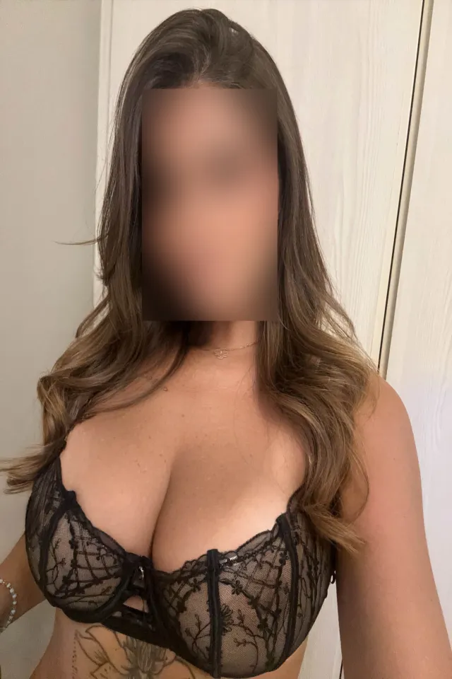 580 Latino Dubai Escort — Dubai Escort
