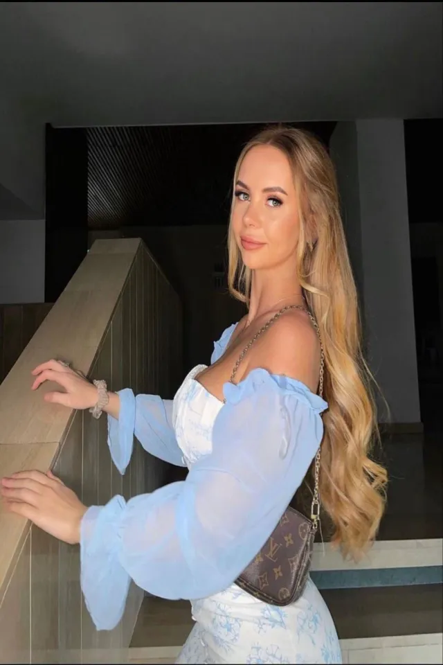 607 Dubai Escort photo 3