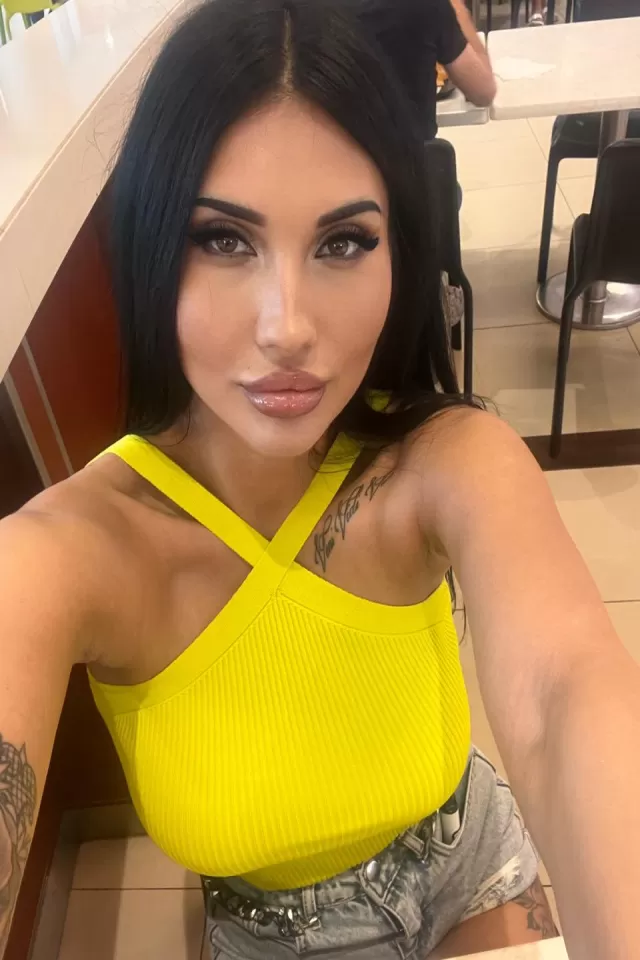 331 Dubai Escort  — Dubai Escort