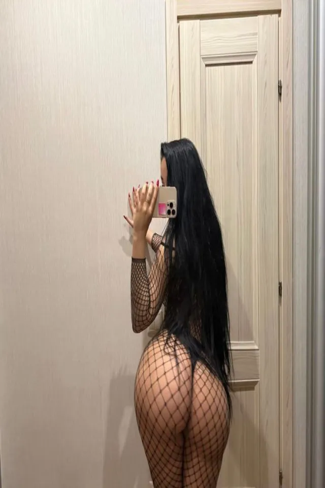 602 Oriental Dancer Dubai Escort photo 3