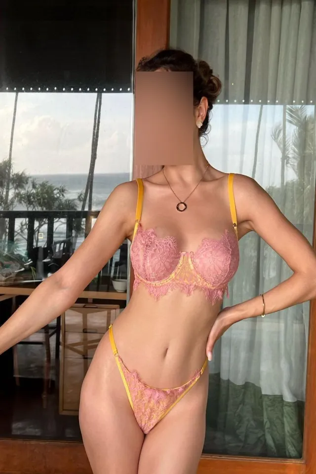 1 Dubai Escort — Dubai Escort