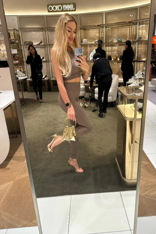 411 Dubai Escort  photo 4