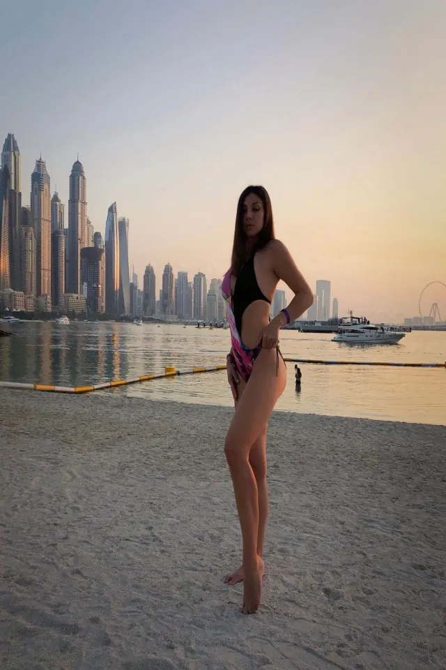 566 Dubai Escort photo 8