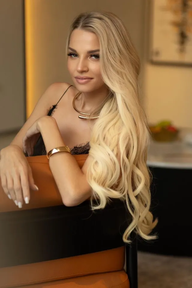 599 Exclusive Dubai Escort photo 4